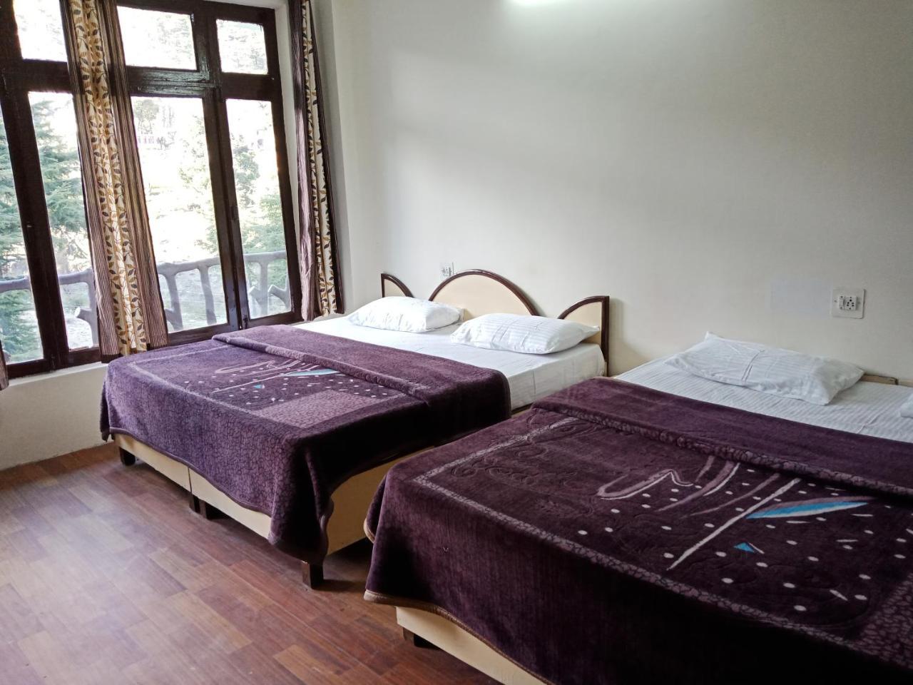 Hotel Pine Spring Дхарамсала Екстериор снимка
